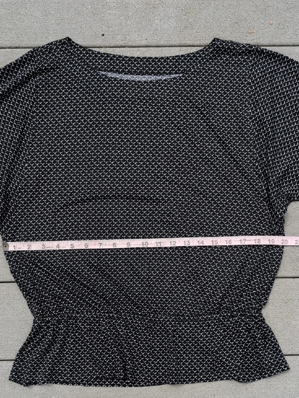 LOFT Elastic Waist 3/4 Sleeve Top - Picture 9 of 10